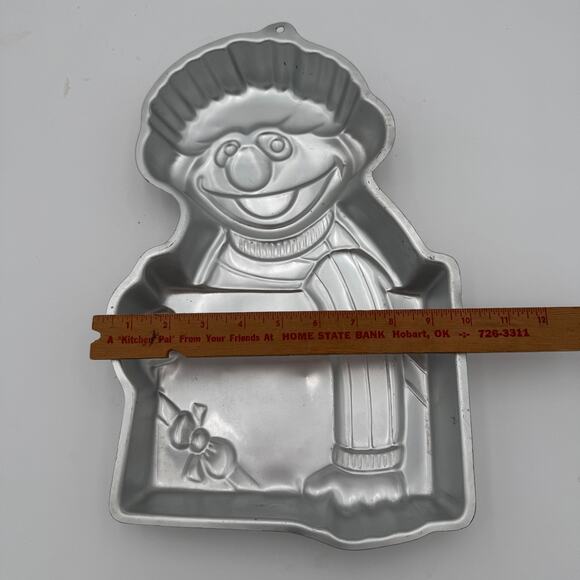 Vintage Ernie Cake Pan Wilton 1983 Muppets - Picture 5 of 8